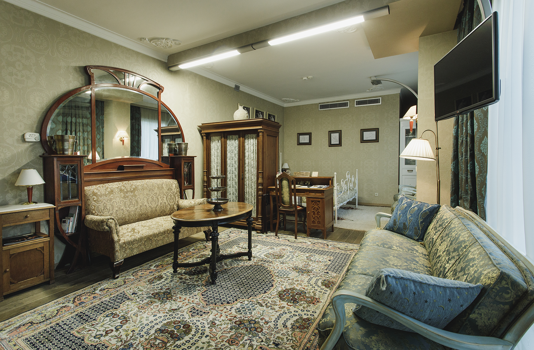 room 1