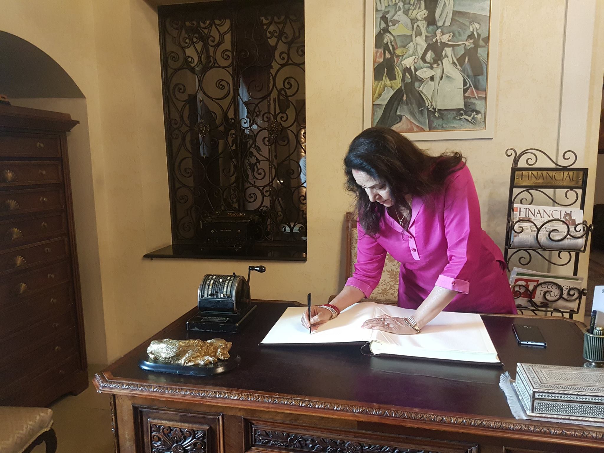 At VINOTEL we hosted famous Indian actress, director, producer, dancer and politician.- Hema Malini
